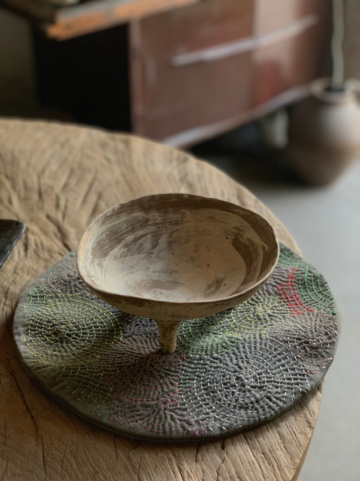 Handcrafted Ceramic Tripod Small Fruit Plate