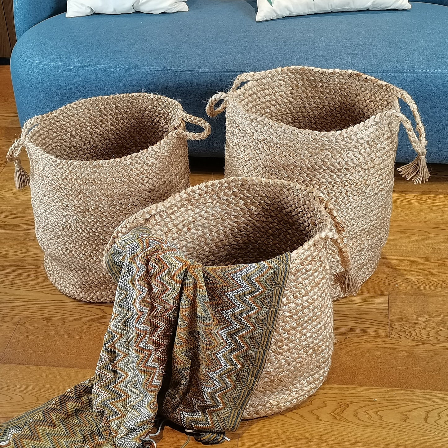 Large strong jute baskets with tassels