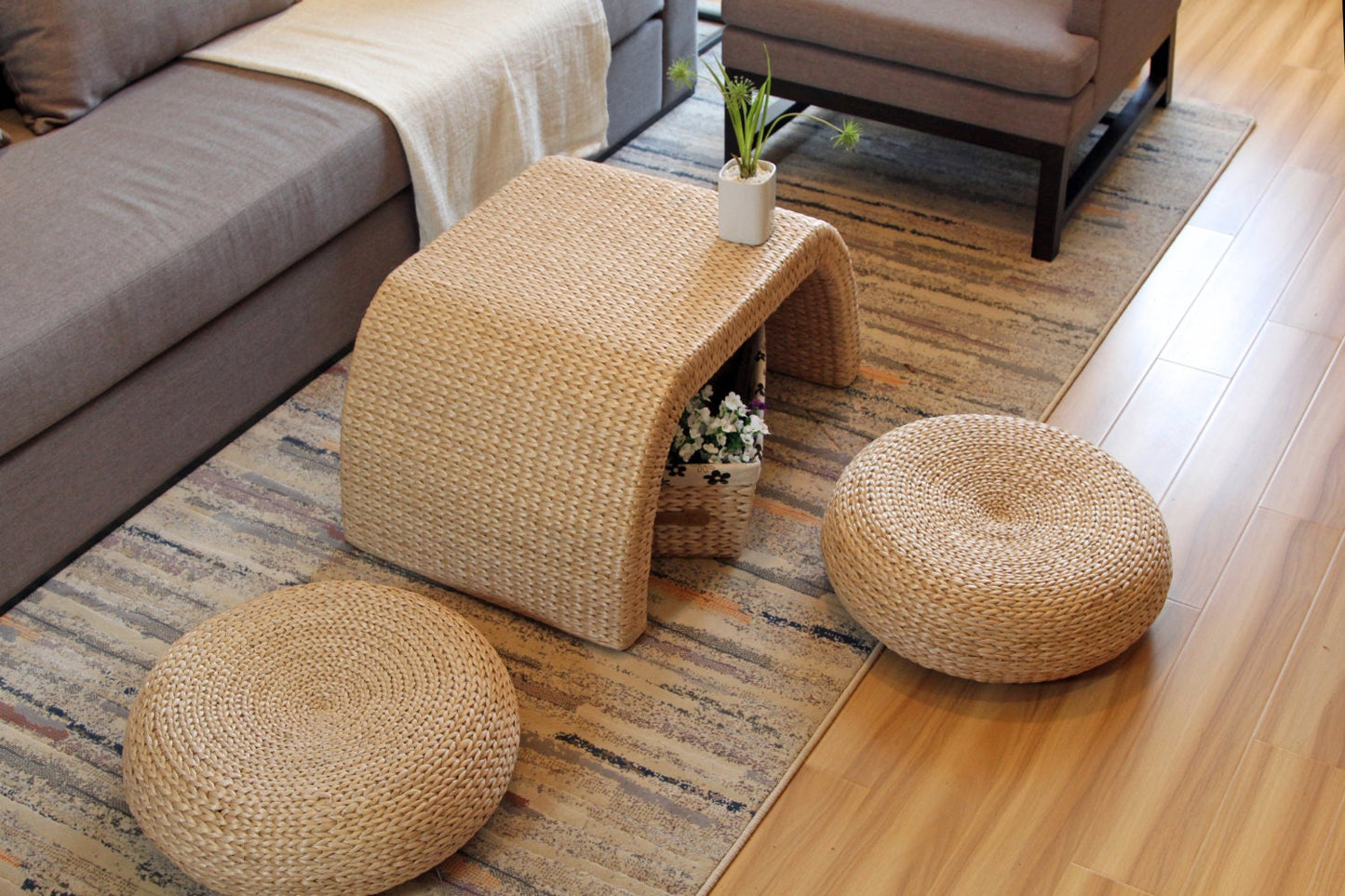 Beige Rustic coffee table and cushions set